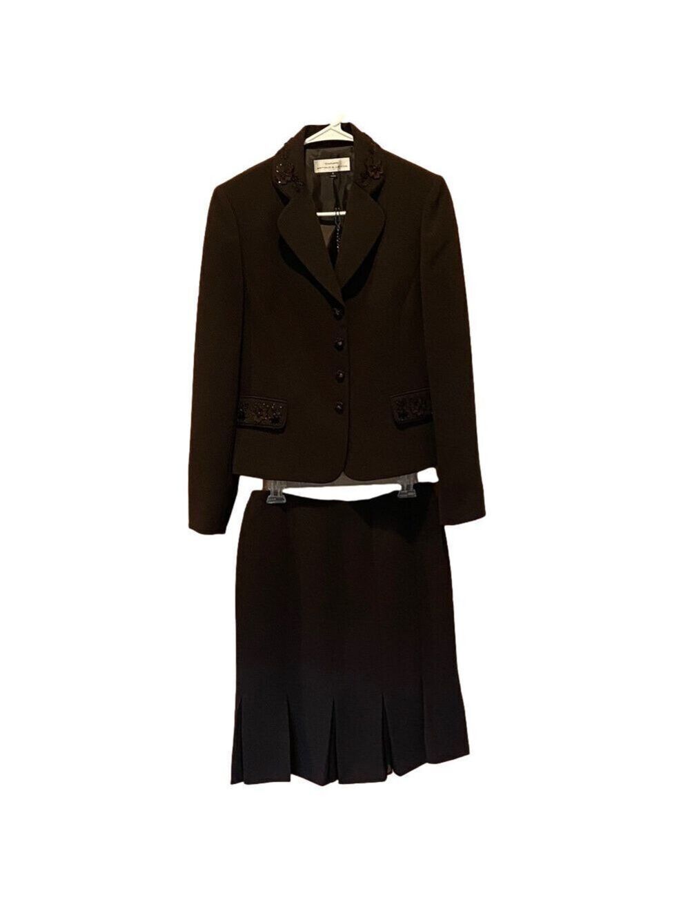 Tahari Arthur S. Levine Vintage Dark Brown/Black Tailored Blazer & Skirt Set - 6